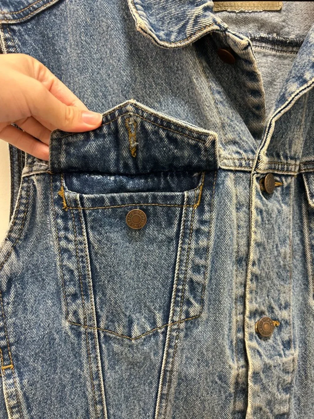 Vintage GAP Denim Vest Men's XL Blue Jean Trucker Button Up Sleeveless 90s Y2K